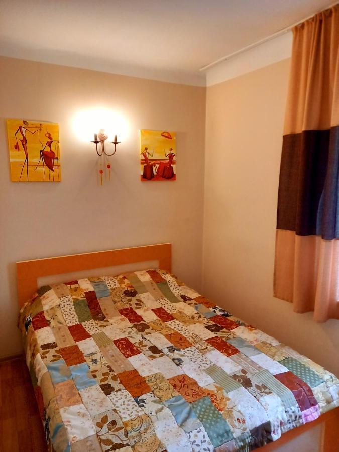 "В Центре Города" Квартира - "Downtown" Apartment Almaty Bagian luar foto