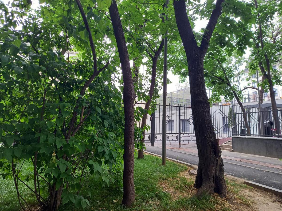 "В Центре Города" Квартира - "Downtown" Apartment Almaty Bagian luar foto